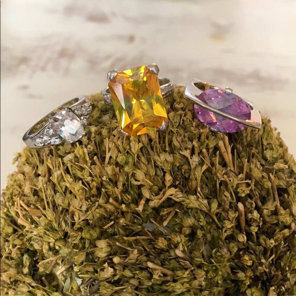 Set of rings